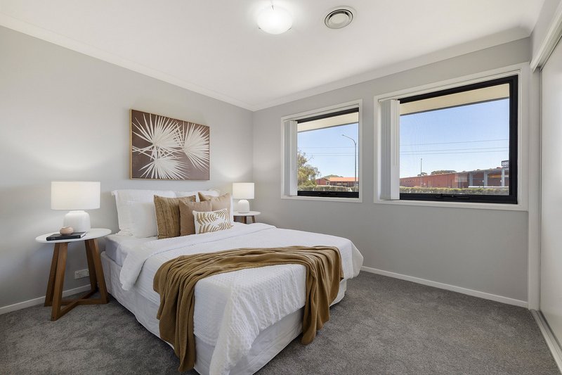 Photo - 10/10 Helpmann Street, Bonython ACT 2905 - Image 12