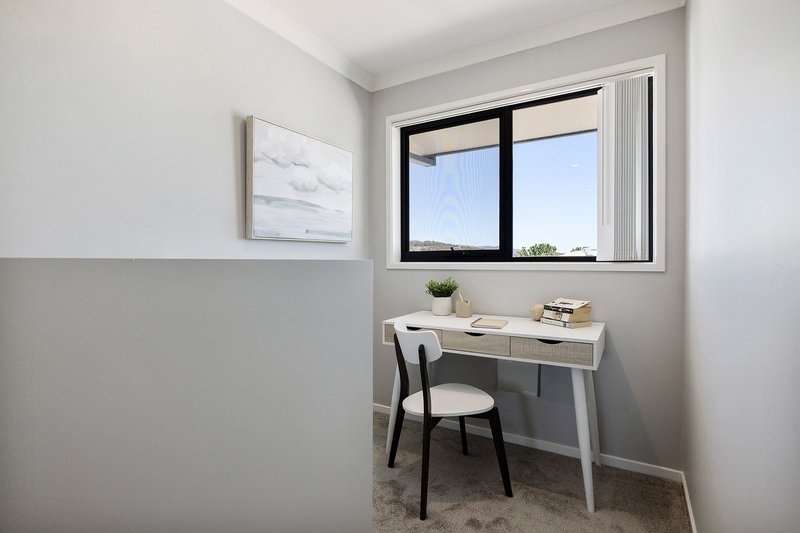 Photo - 10/10 Helpmann Street, Bonython ACT 2905 - Image 14