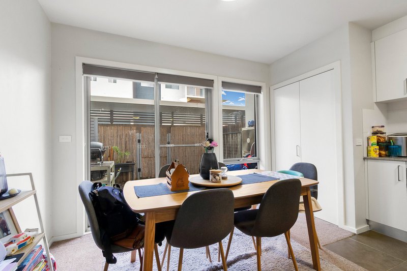 Photo - 10/10 Junee Street, Crace ACT 2911 - Image 3