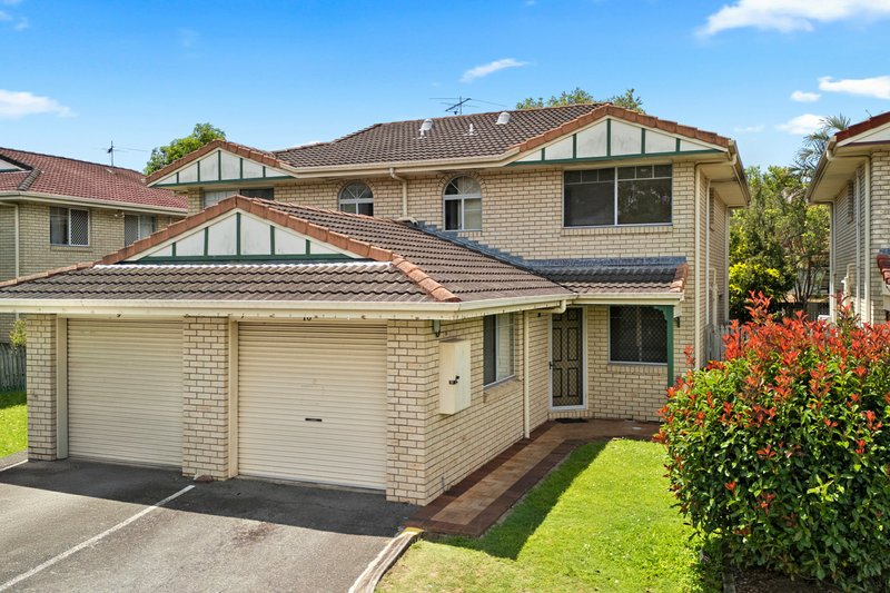 Photo - 10/10 Lawrence Close, Robertson QLD 4109 - Image 1