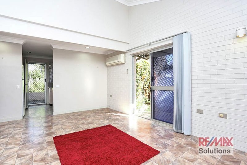 Photo - 10/10 Preston Road, Manly West QLD 4179 - Image 2