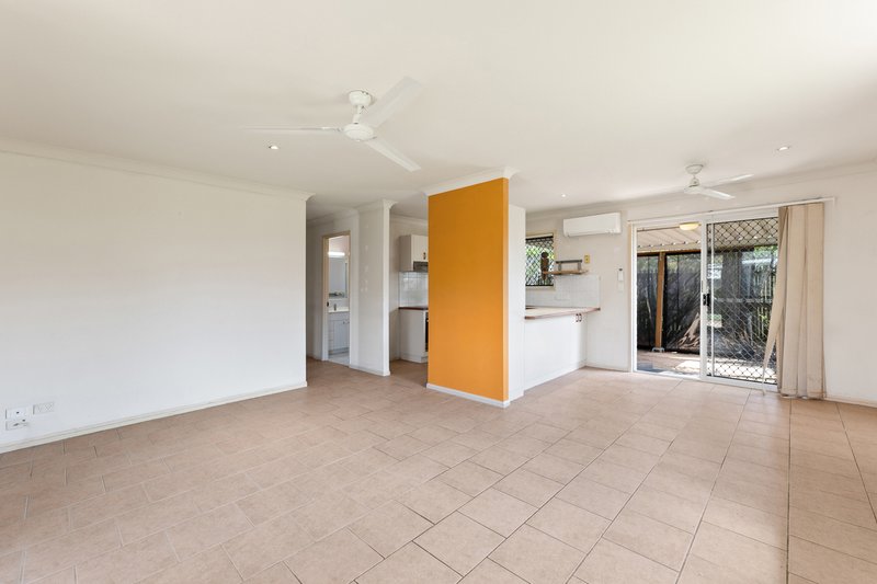 Photo - 10/101 Grahams Road, Strathpine QLD 4500 - Image 6