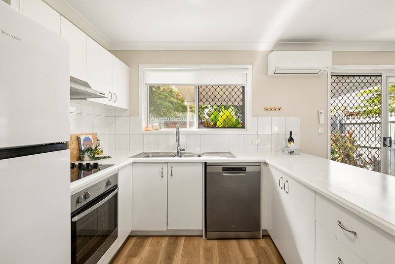 Photo - 10/101 Grahams Road, Strathpine QLD 4500 - Image 5