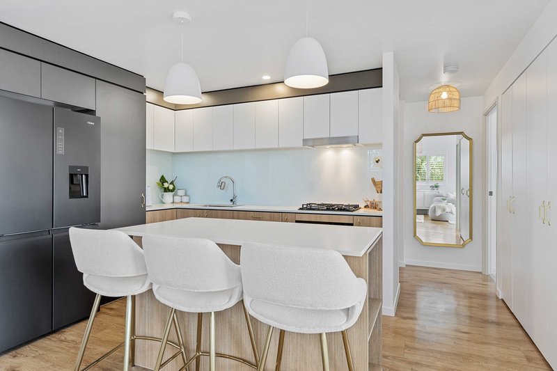 Photo - 10101/112 Palm Meadows Drive, Carrara QLD 4211 - Image 2