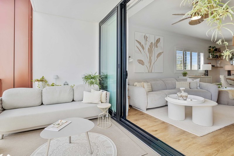 Photo - 10101/112 Palm Meadows Drive, Carrara QLD 4211 - Image 3