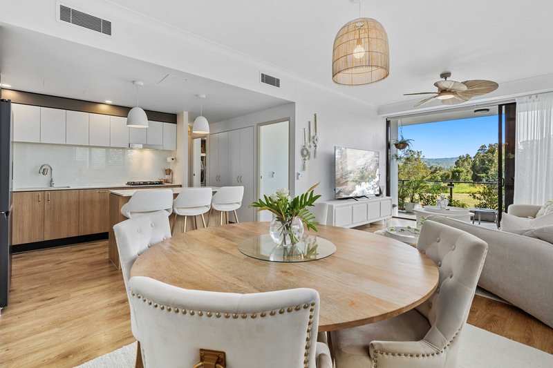 Photo - 10101/112 Palm Meadows Drive, Carrara QLD 4211 - Image 6