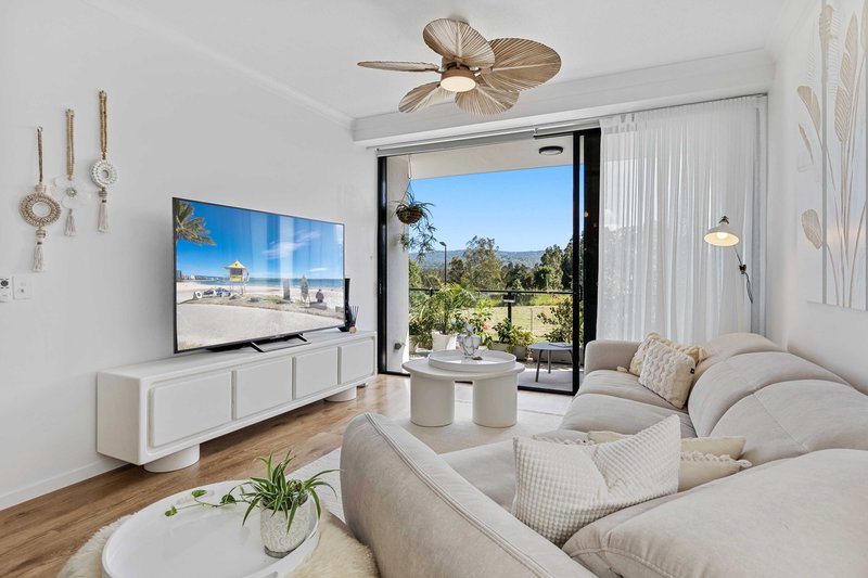 Photo - 10101/112 Palm Meadows Drive, Carrara QLD 4211 - Image 8