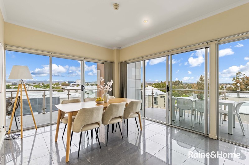 Photo - 10/103 Elder Drive, Mawson Lakes SA 5095 - Image 4