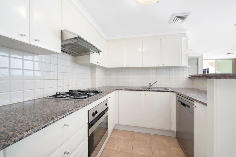 Photo - 1010/348 Sussex Street, Sydney NSW 2000 - Image 4