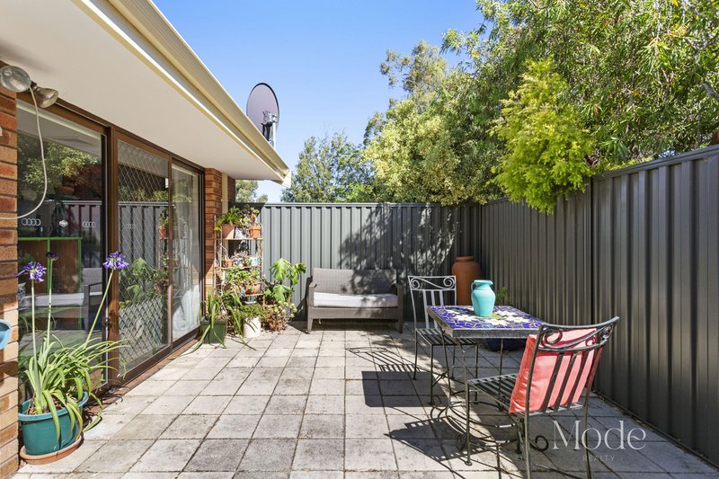 Photo - 10/104 Moreing Road, Attadale WA 6156 - Image 14