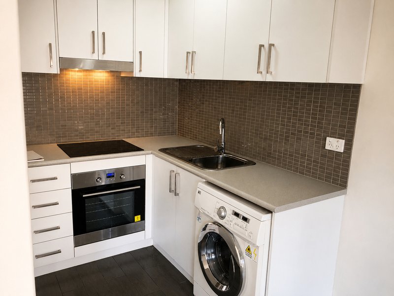 Photo - 10/104 Tinning Street, Brunswick VIC 3056 - Image 2