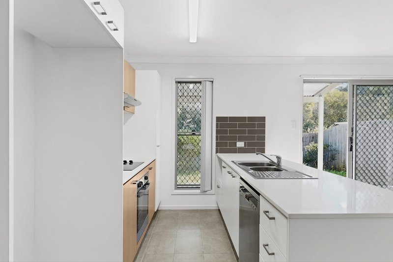 Photo - 10/104A River Hills Road, Eagleby QLD 4207 - Image 3