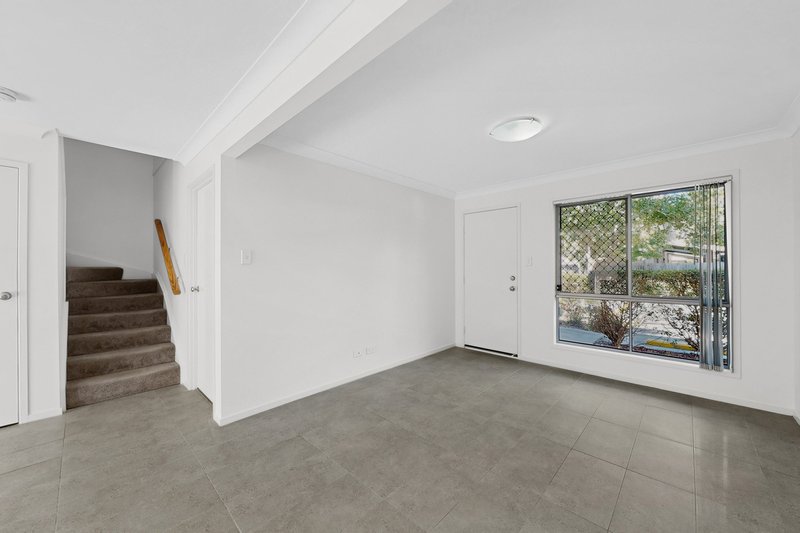 Photo - 10/104A River Hills Road, Eagleby QLD 4207 - Image 5