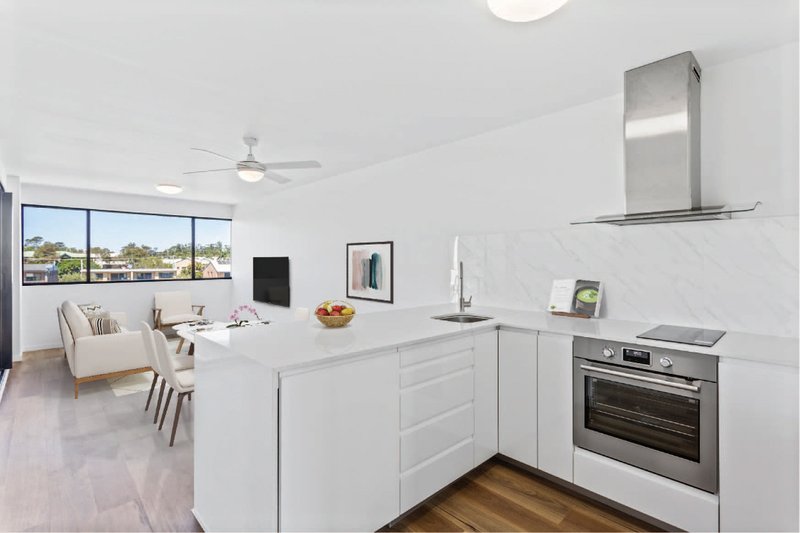 Photo - 10/11-13 Pangarinda Place, Mooloolaba QLD 4557 - Image 4