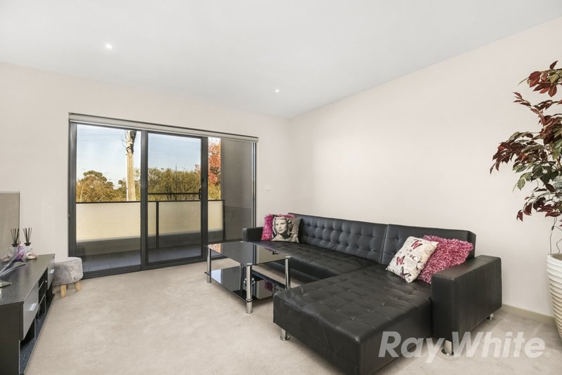 Photo - 101/1 Frank Street, Glen Waverley VIC 3150 - Image 3