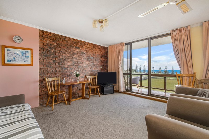 Photo - 10/11 Owen Street, Port Macquarie NSW 2444 - Image 3