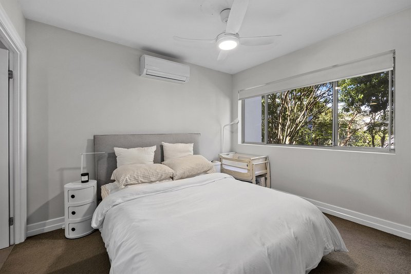 Photo - 10/11 Stephens Street, Morningside QLD 4170 - Image 6
