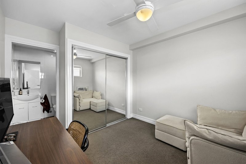 Photo - 10/11 Stephens Street, Morningside QLD 4170 - Image 8
