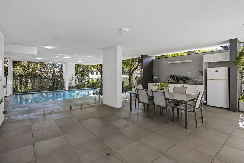 Photo - 10/11 Stephens Street, Morningside QLD 4170 - Image 10