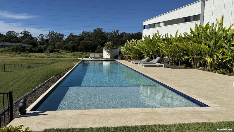 Photo - 10/11 Stewart Road, Albany Creek QLD 4035 - Image 2