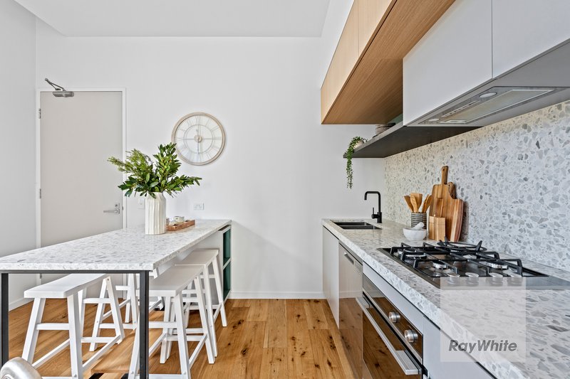 Photo - 101/10 Gonella Crescent, Bundoora VIC 3083 - Image 4