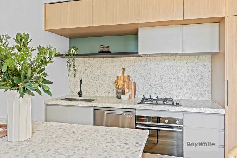 Photo - 101/10 Gonella Crescent, Bundoora VIC 3083 - Image 5