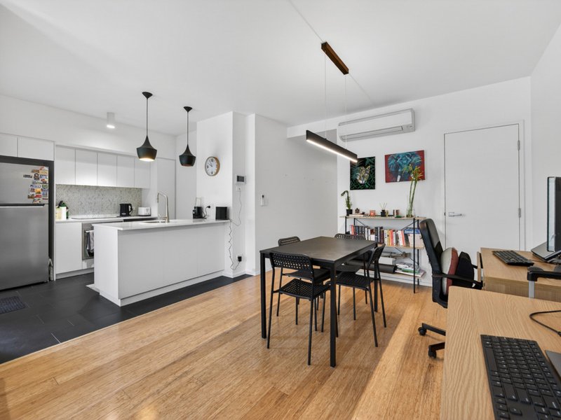 Photo - 101/108 Bennett Street, East Perth WA 6004 - Image 5