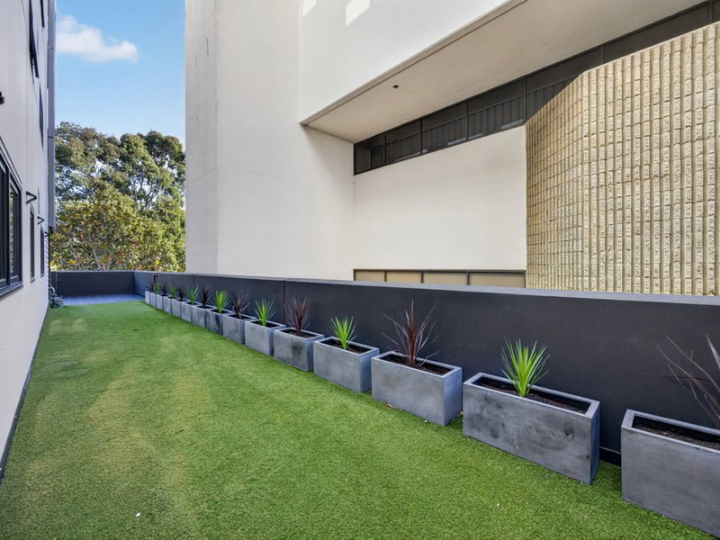 Photo - 101/108 Bennett Street, East Perth WA 6004 - Image 17