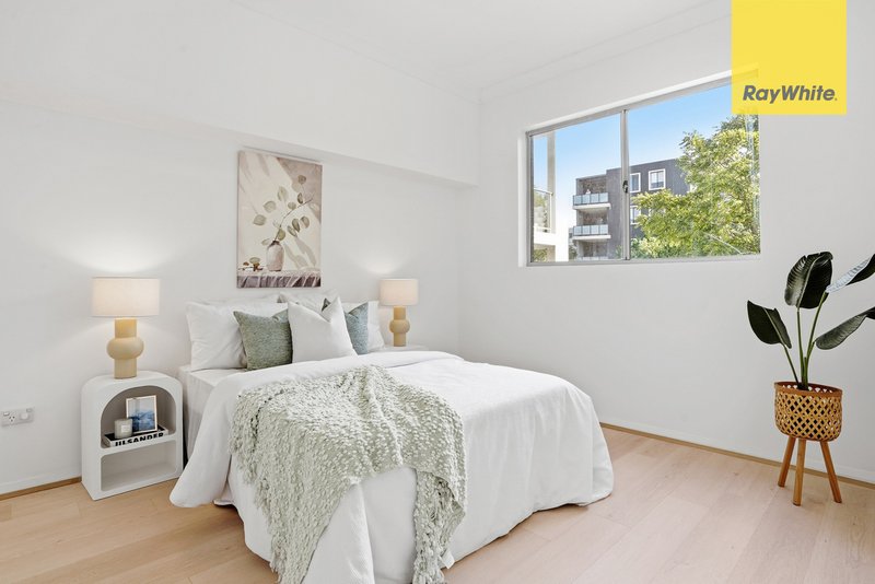 Photo - 101/11-15 Robilliard Street, Mays Hill NSW 2145 - Image 10