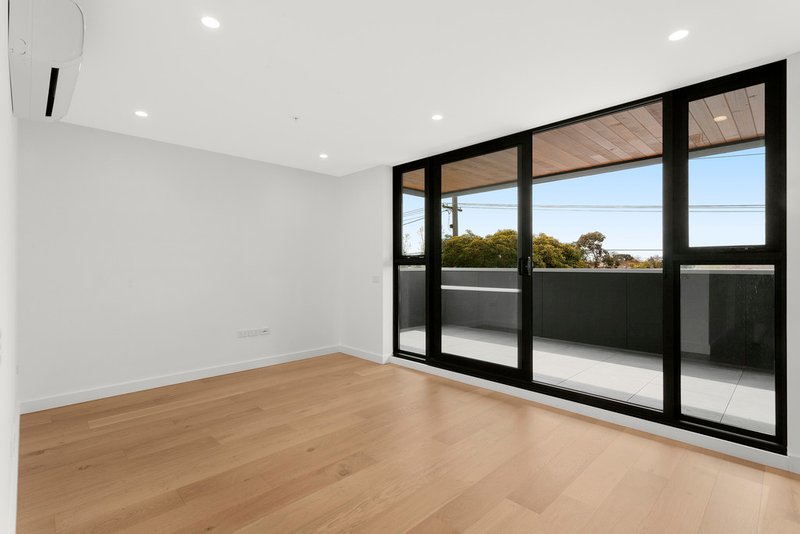 Photo - 101/1170 Dandenong Road, Carnegie VIC 3163 - Image 2