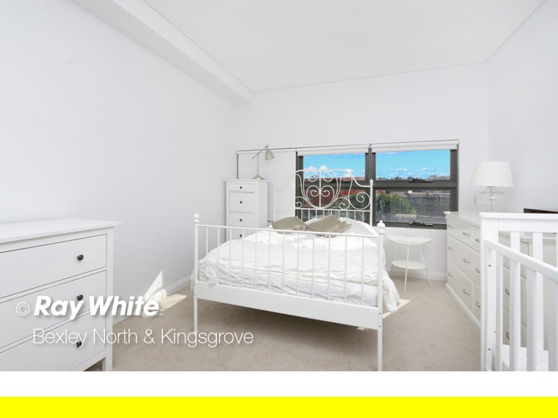 Photo - 101/11D Mashman Avenue, Kingsgrove NSW 2208 - Image 4