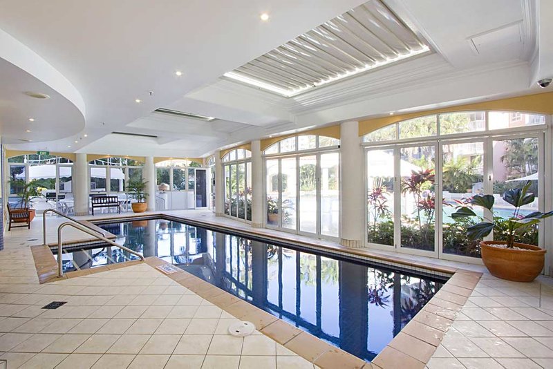 Photo - 1011/2633 Gold Coast Highway, Broadbeach QLD 4218 - Image 12