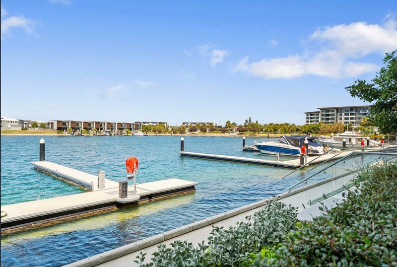 Photo - 101/15 Aqua Street, Newport QLD 4020 - Image 25