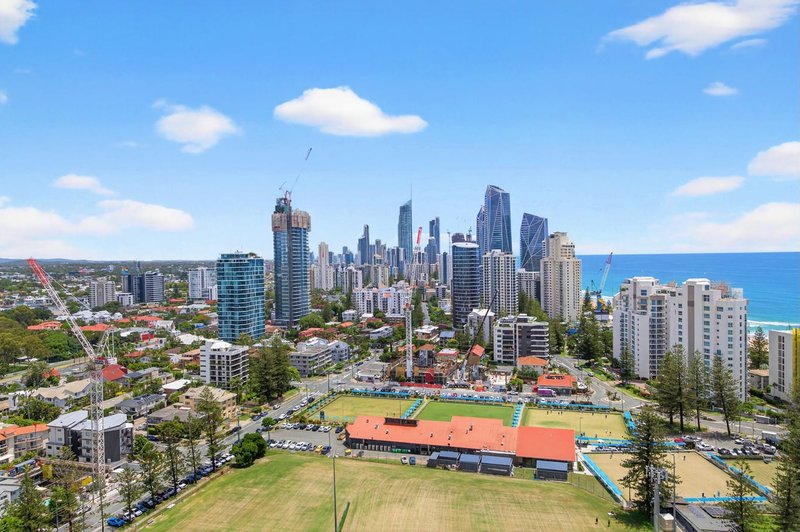 Photo - 101/18 Chelsea Avenue, Broadbeach QLD 4218 - Image 3