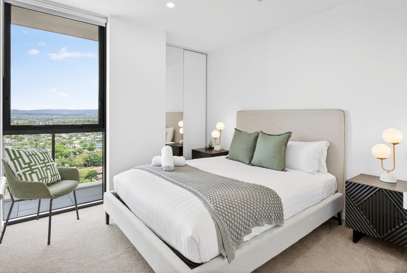 Photo - 101/18 Chelsea Avenue, Broadbeach QLD 4218 - Image 13