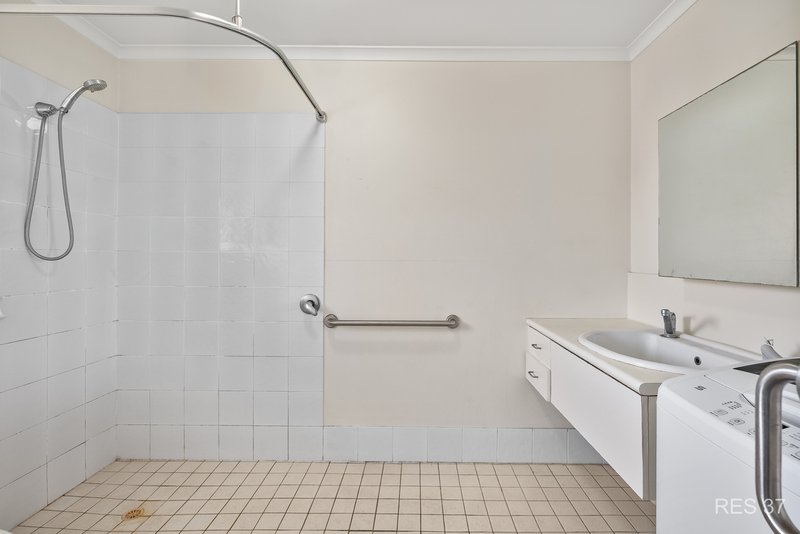 Photo - 10/12-20 Ballantine Street, Chermside QLD 4032 - Image 13