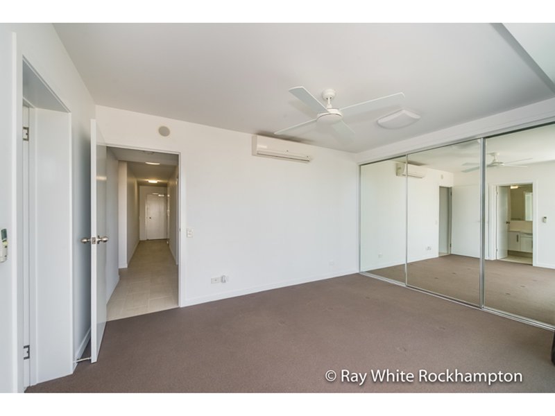 Photo - 101/2-4 Victoria Parade, Rockhampton City QLD 4700 - Image 9