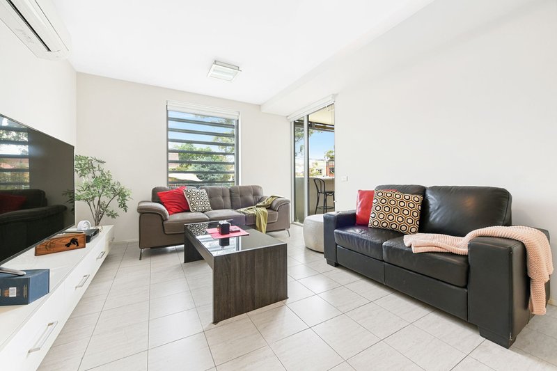 Photo - 101/2 Cedar Street, Caulfield South VIC 3162 - Image 8