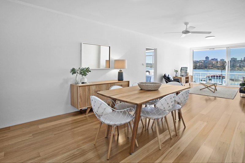 Photo - 10/12 Cove Avenue, Manly NSW 2095 - Image 2