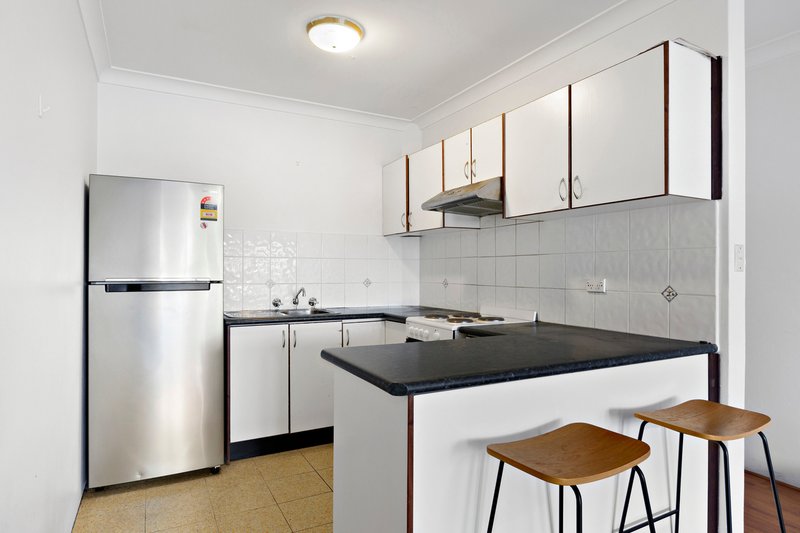 Photo - 10/12 Emert Street, Wentworthville NSW 2145 - Image 2