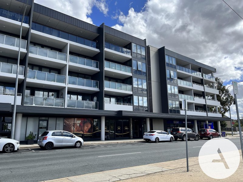 Photo - 101/2 Henshall Way, Macquarie ACT 2614 - Image 4