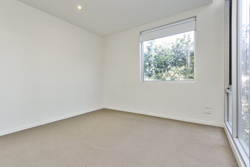 Photo - 101/2 La Scala Avenue, Maribyrnong VIC 3032 - Image 4