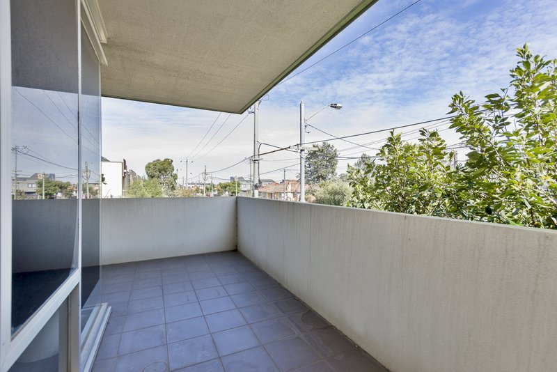 Photo - 101/2 La Scala Avenue, Maribyrnong VIC 3032 - Image 6