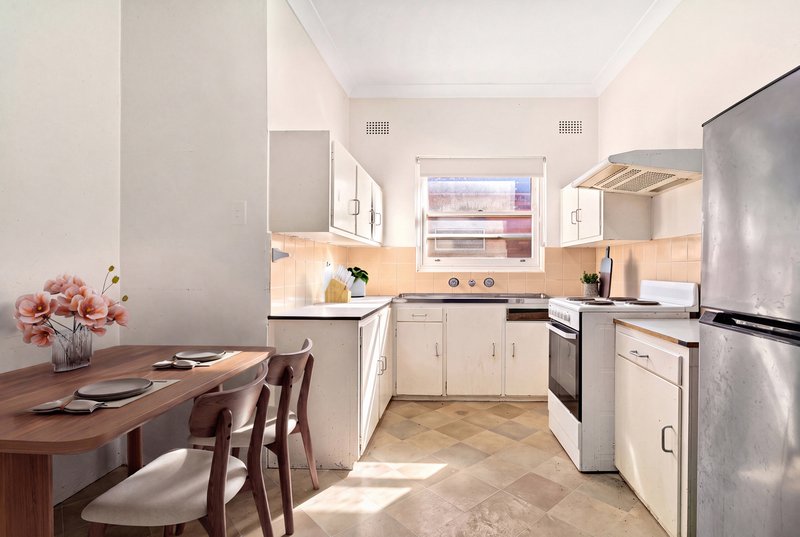 Photo - 10/12 Monomeeth Street, Bexley NSW 2207 - Image 2