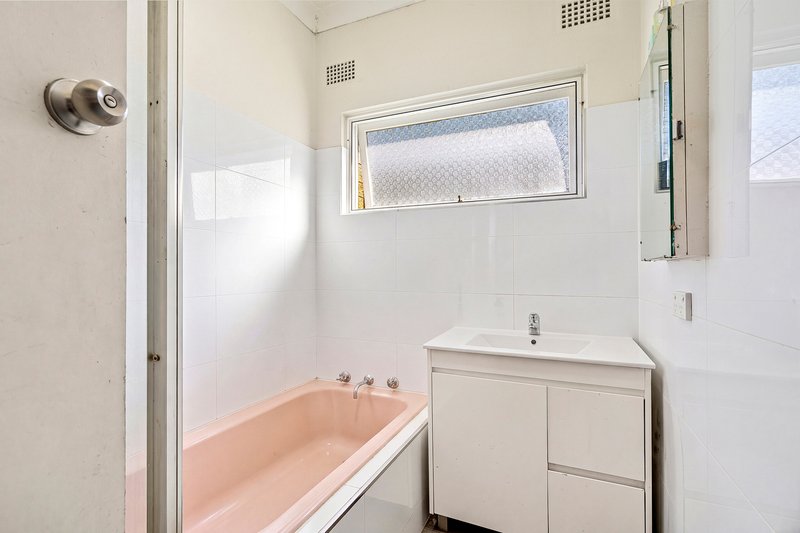 Photo - 10/12 Monomeeth Street, Bexley NSW 2207 - Image 5