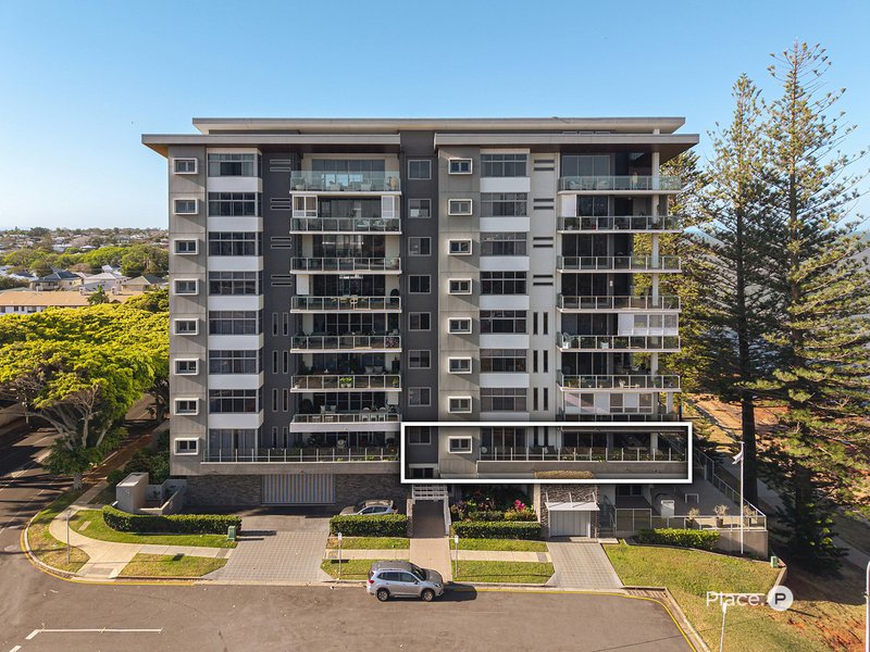 Photo - 101/2 Prince Edward Parade, Redcliffe QLD 4020 - Image 32