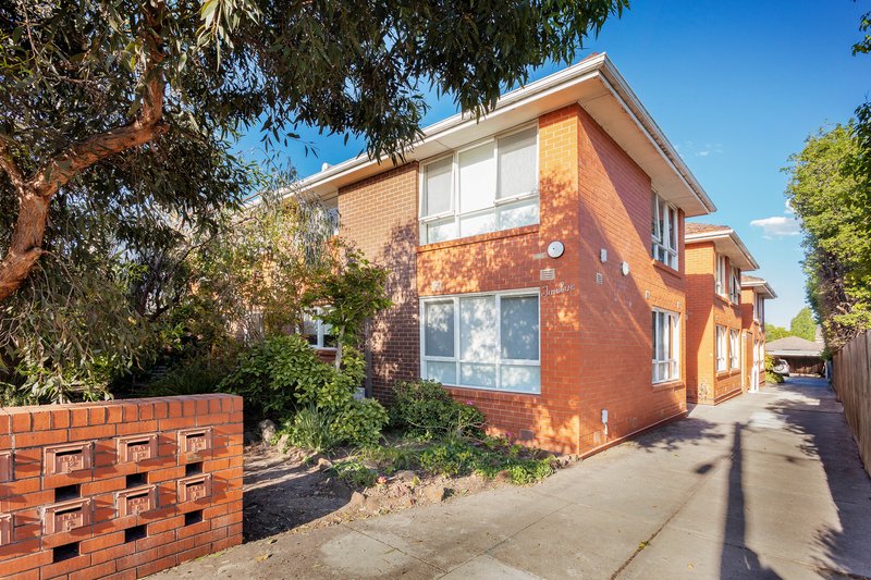 Photo - 10/12 St Huberts Road, Carnegie VIC 3163 - Image 2