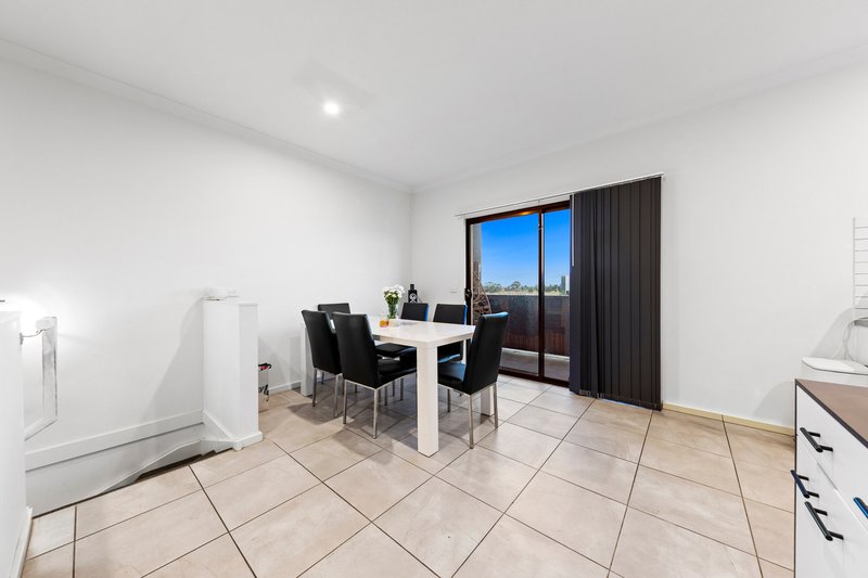 Photo - 10/12 Sturt Court, Officer VIC 3809 - Image 6