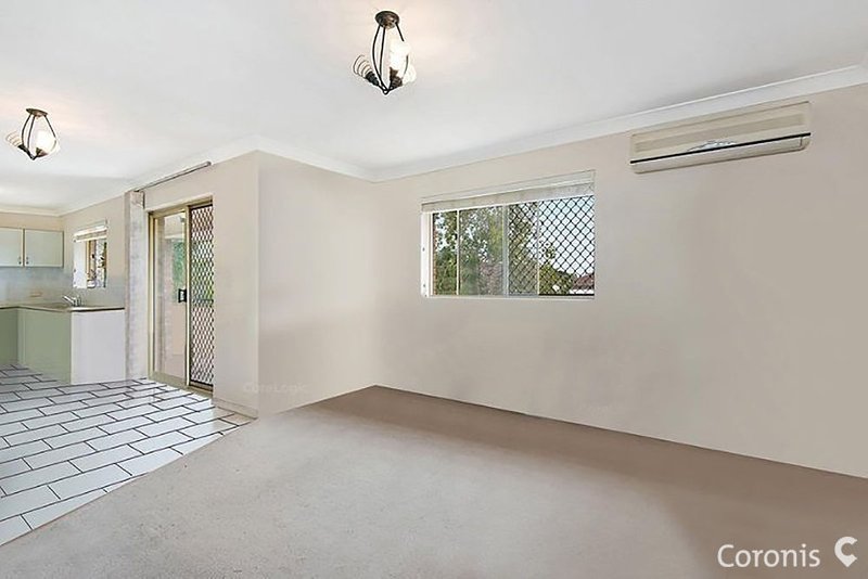 Photo - 10/120 Pembroke Road, Coorparoo QLD 4151 - Image 2