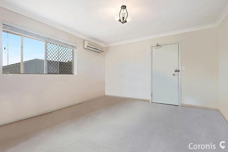 Photo - 10/120 Pembroke Road, Coorparoo QLD 4151 - Image 5